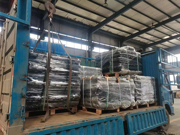 复合耐磨板具有两种主要的优势？